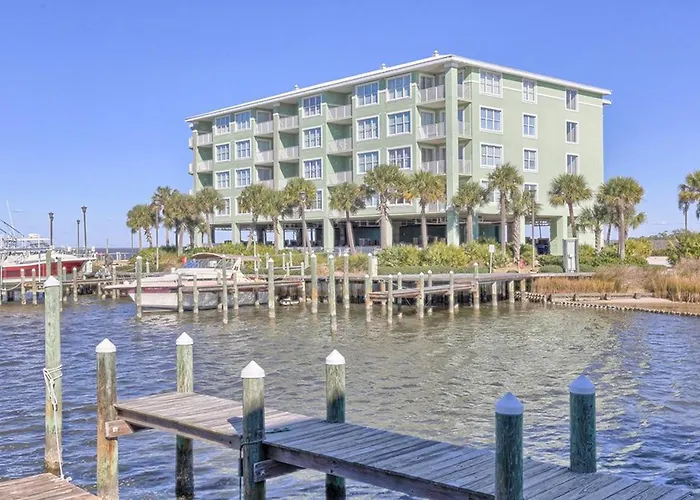 Navy Cove Harbor 1104 *